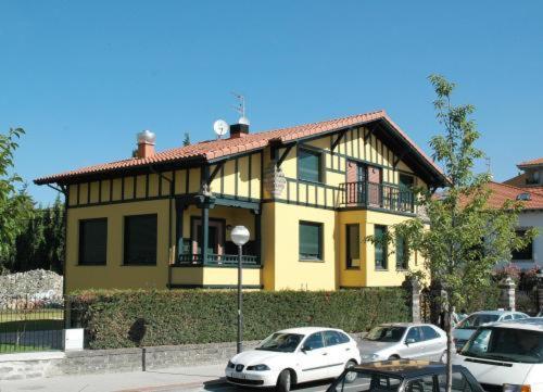 Hotel Restaurante Aldama Амуррио Экстерьер фото
