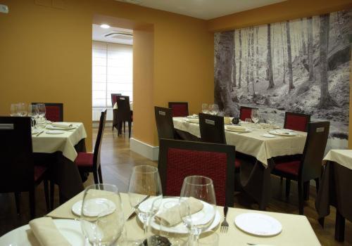 Hotel Restaurante Aldama Амуррио Экстерьер фото